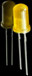 LED زرد مات 3mm پایه کوتاه